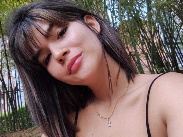 ScarlletZhen - Porno na żywo i seks kamera - 25994741