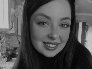 DiamondEyesss - Live Sex Cam - 25996465