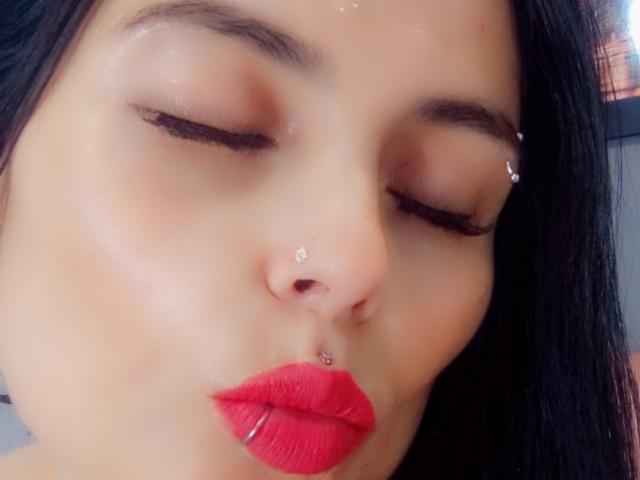 CharlotteCrofort - Live porn &amp; sex cam - 25998029