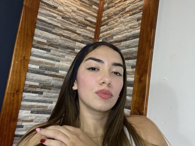 SharonKlart - Live porn &amp; sex cam - 26000577