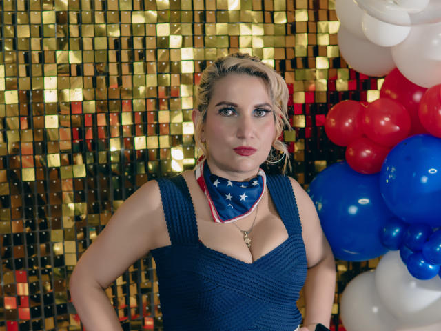 GiuliaAddams - Live sex cam - 26003333