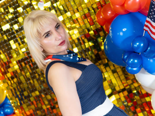 GiuliaAddams - Live sexe cam - 26003353