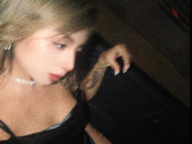 SofiaFoxx - Live sex cam - 26005313