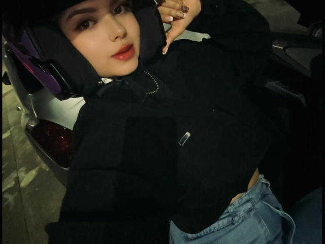 SofiaFoxx - Live porn &amp; sex cam - 26005321