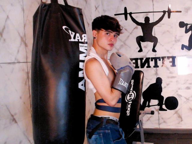 ElyanMatheus - Sexe cam en vivo - 26005801