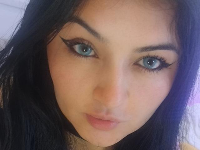 LindaSophieX - Live sex cam - 26008013