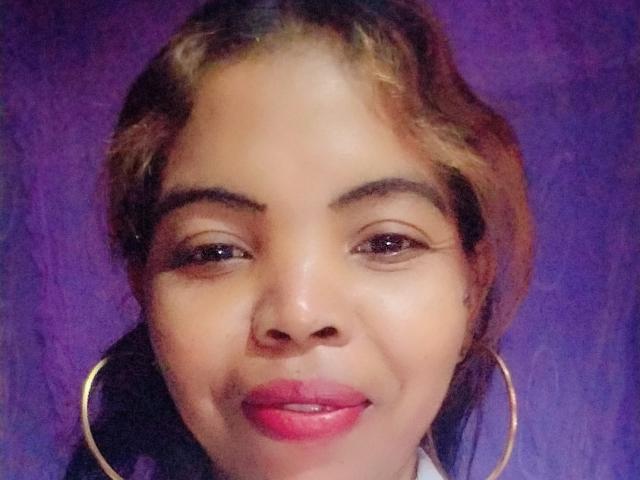 MarieQueen - Live porn &amp; sex cam - 26010229