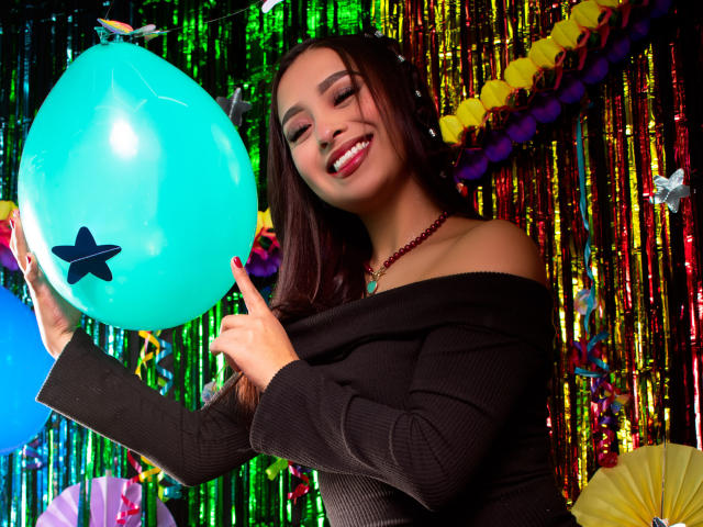 DulcineaRossie - сексуальная веб-камера в реальном времени - 26012621