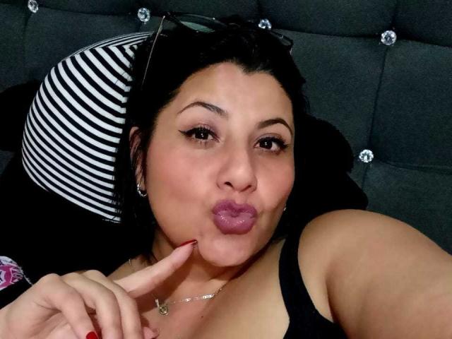 AngeleRoux - Live porn &amp; sex cam - 26012925