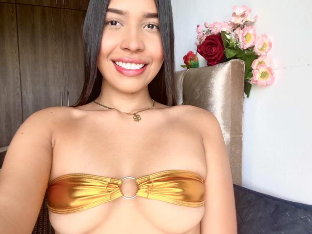 PriscillaRouss - Live porn &amp; sex cam - 26015253