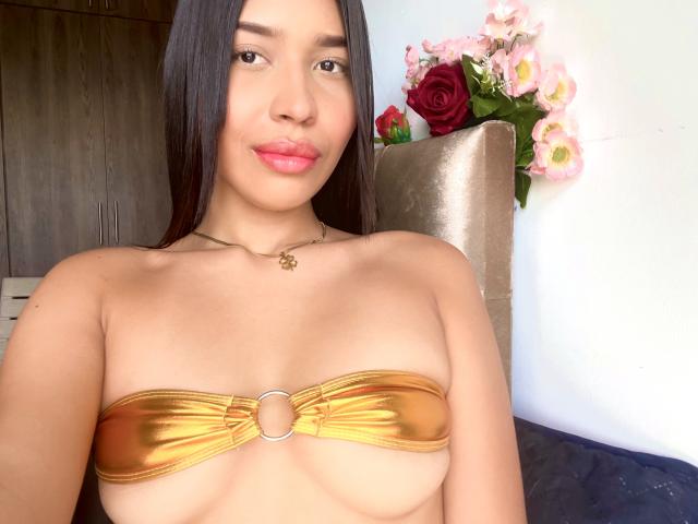 PriscillaRouss - Live porno og sexkamera - 26015257