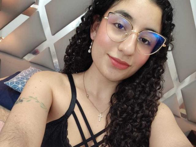 MaddieRousse - Live porn &amp; sex cam - 26020525