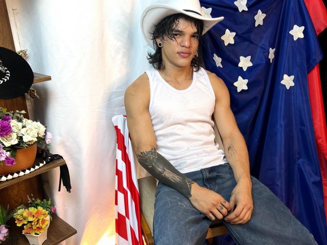 AlexBernal - Live porn &amp; sex cam - 26021881
