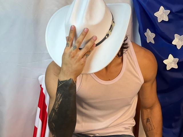 AlexBernal - Sexe cam en vivo - 26021901