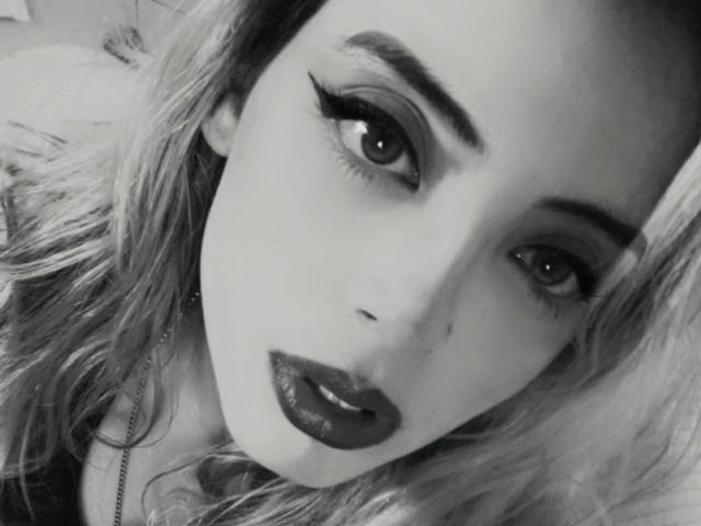 Rosalinnes - Live porn &amp; sex cam - 26025793