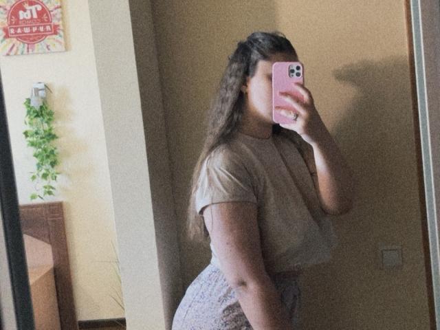 Madrinia - פורנו בשידור חי ומצלמת סקס - 26026337