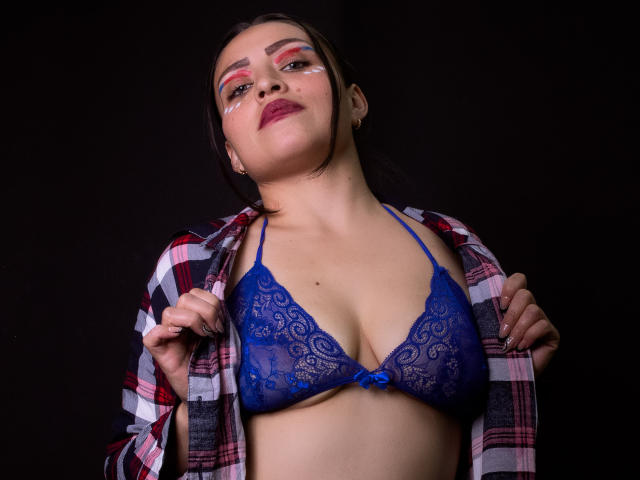 AliceBlackx - сексуальная веб-камера в реальном времени - 26027573