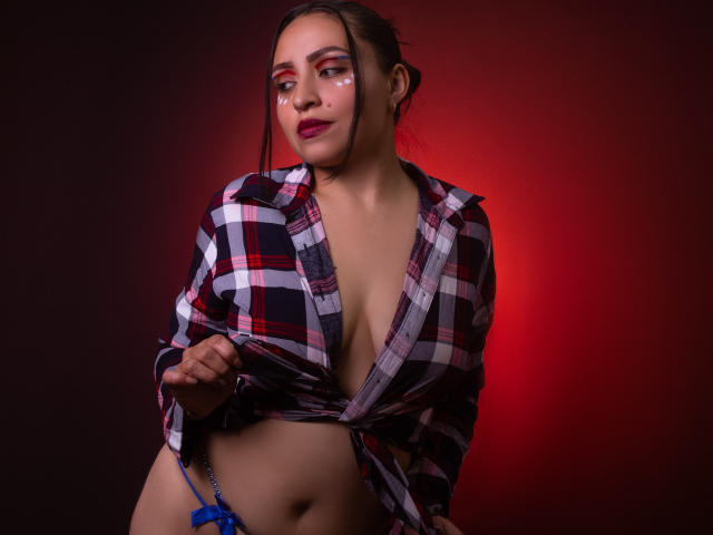 AliceBlackx - Live sex cam - 26027589