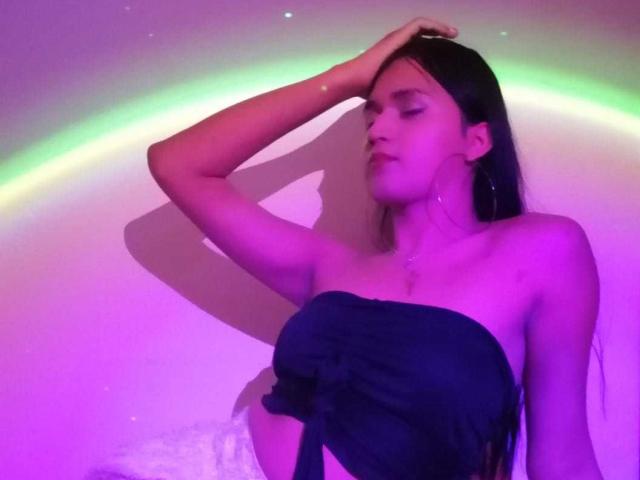 MichelAstetic - Live Sex Cam - 26027681