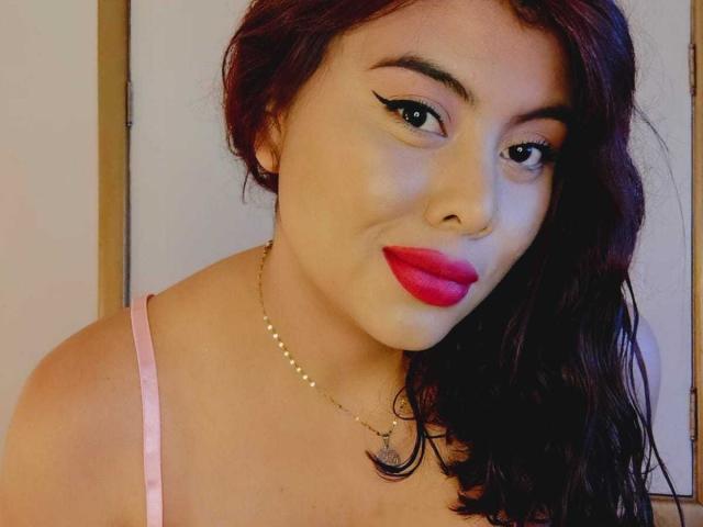 NoemiThornee - Live porno og sexkamera - 26030237