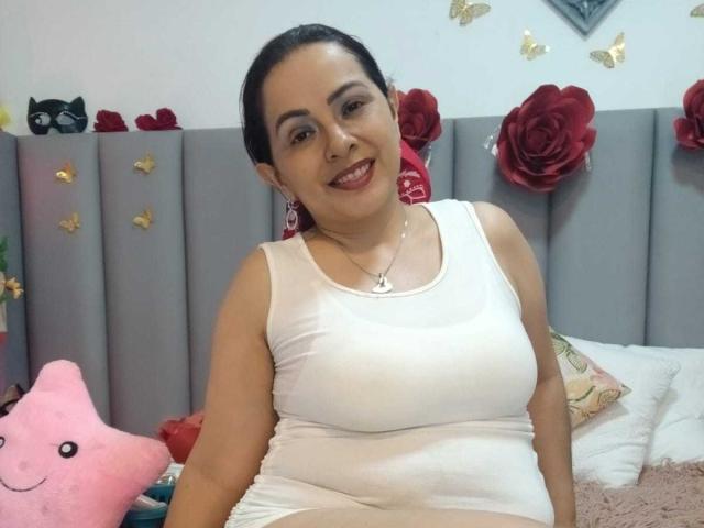 PamelaSmiths - Sexe cam en vivo - 26030825