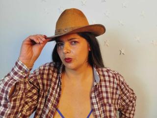 ZafiroYeux - Live porn &amp; sex cam - 26030957