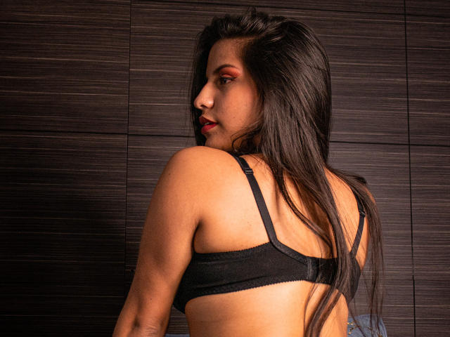 LailaBarker - Live porn &amp; sex cam - 26034533