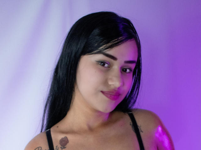 ZiomaraLoven - сексуальная веб-камера в реальном времени - 26034857