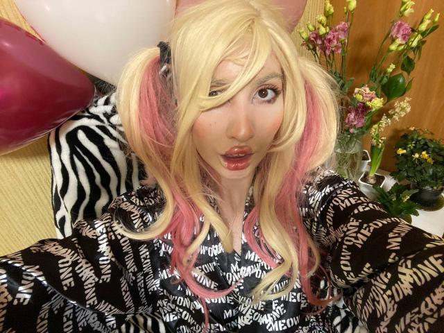 ElzaKomx - Camera khiêu dâm &amp; quyến rũ trực tiếp - 26046357