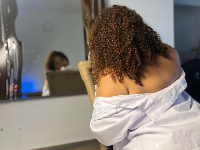 YeraCarey - פורנו בשידור חי ומצלמת סקס - 26047629