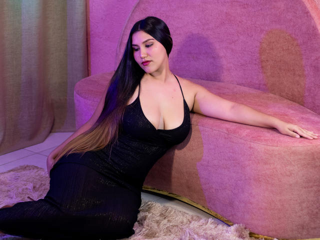 MariaRowe - Live sex cam - 26048857