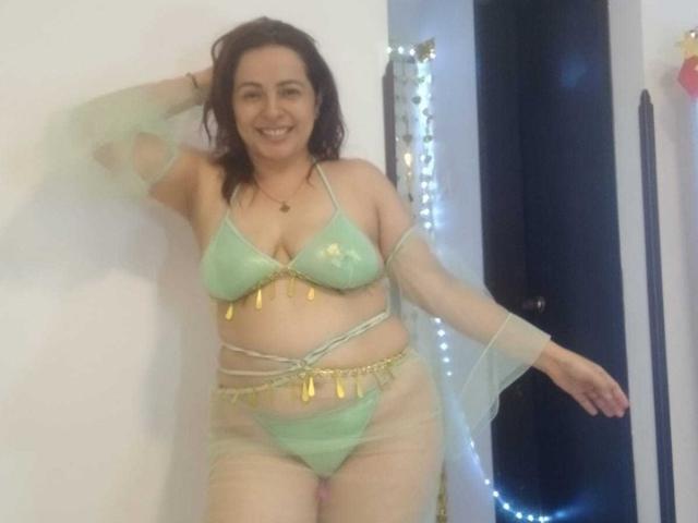 PamelaSmiths - פורנו בשידור חי ומצלמת סקס - 26050297