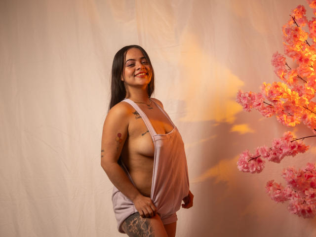 CuttieAlice - Live porn &amp; sex cam - 26054281