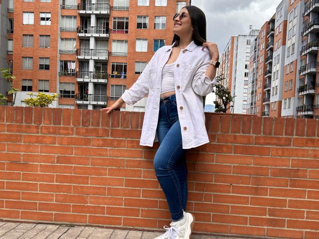 EmmaLombardi - Live sex cam - 26054889