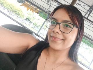 EmilyRobeerts - Live porn &amp; sex cam - 26059001