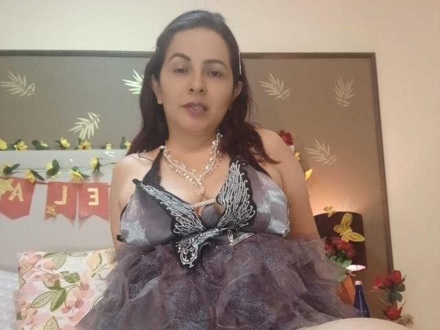 PamelaSmiths - פורנו בשידור חי ומצלמת סקס - 26065297