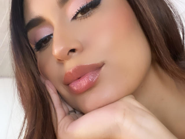 ValeriaKlaus - Live porn &amp; sex cam - 26070469