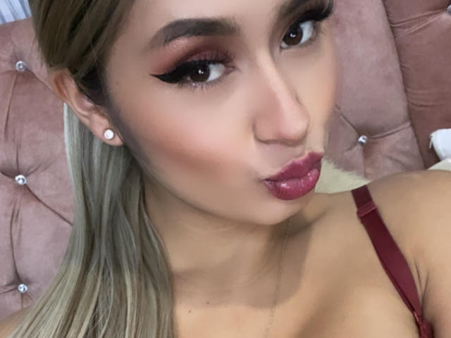 ValeriaKlaus - Sexe cam en vivo - 26070937