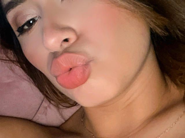 ValeriaKlaus - Camera khiêu dâm &amp; quyến rũ trực tiếp - 26071085