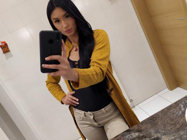 ValeriaKlaus - פורנו בשידור חי ומצלמת סקס - 26071681