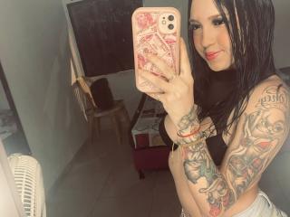 MiaAmber69 - Sexe cam en vivo - 26072821