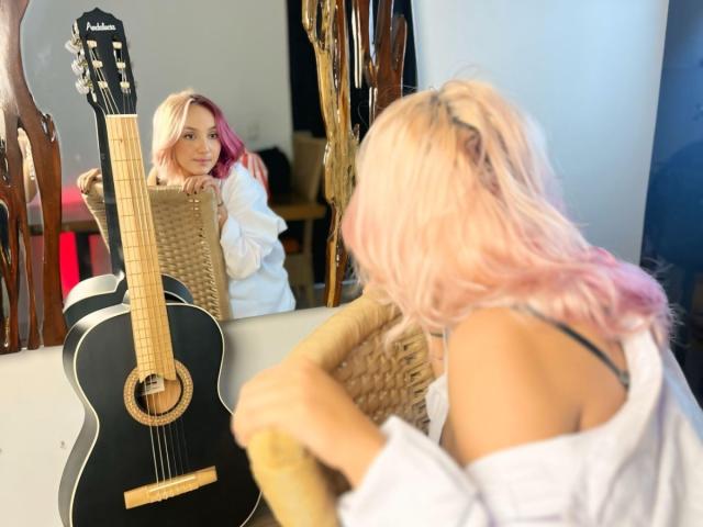 AlterEgoSecond - Live porn &amp; sex cam - 26075569