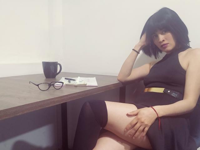 IsisDiosa - Live porno og sexkamera - 26080681