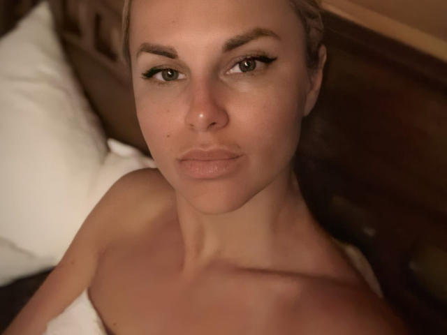 BelleLisaG - Live sex cam - 26083269