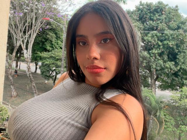 SiennaTaylor - Live sex cam - 26084197