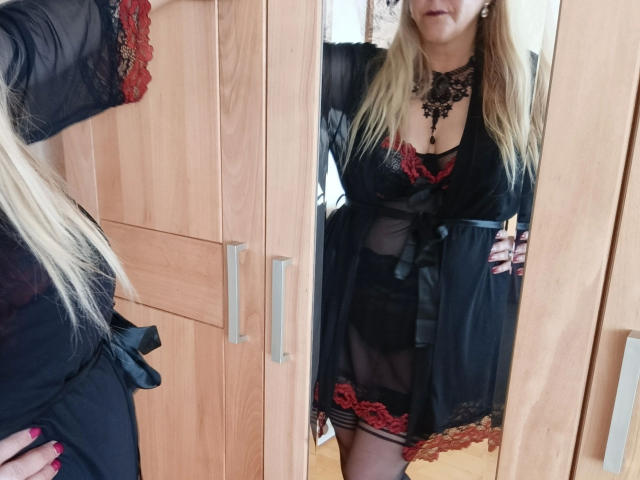 Rassige-Frau - 라이브 포르노 &amp; 섹스 캠 - 26084861