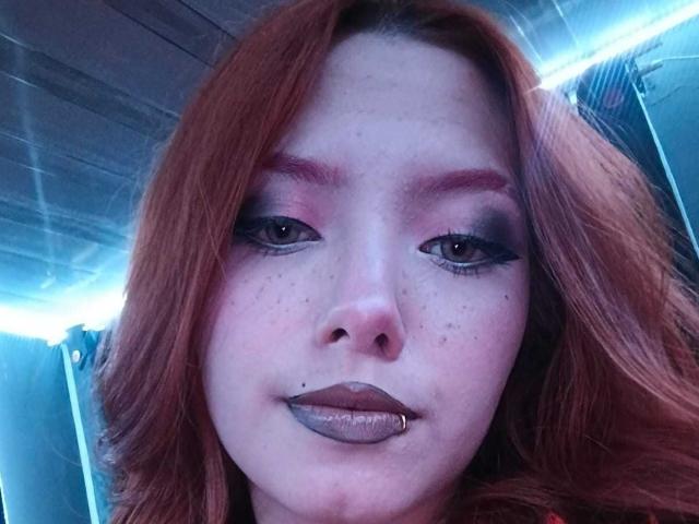 EmmaThomsonn - Live sexe cam - 26088781