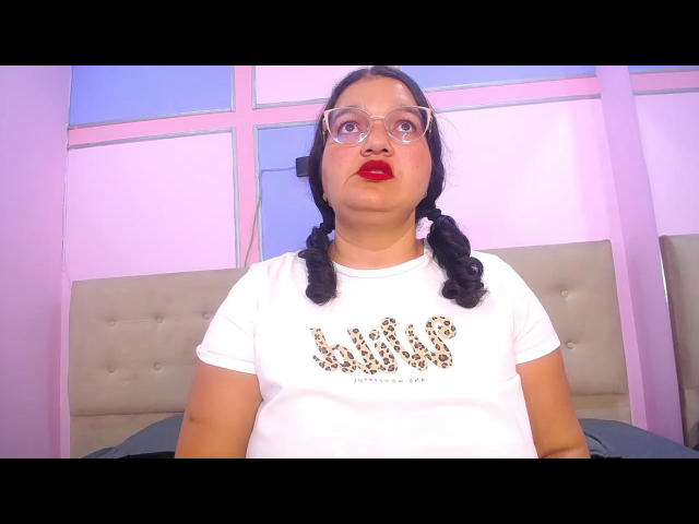 LillyRousee - сексуальная веб-камера в реальном времени - 26090641