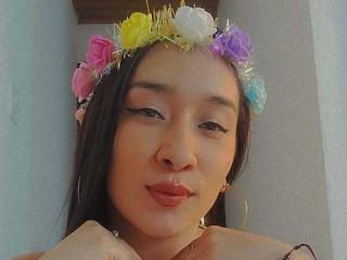 AnnieBigButt - Live Sex Cam - 26090781