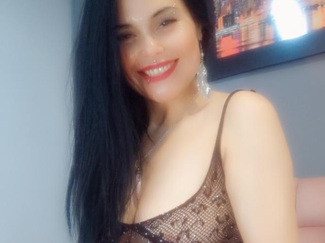 CharlotteCrofort - Live sex cam - 26100021